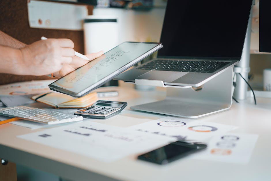 brazilian professional comparing digital productivity tools
