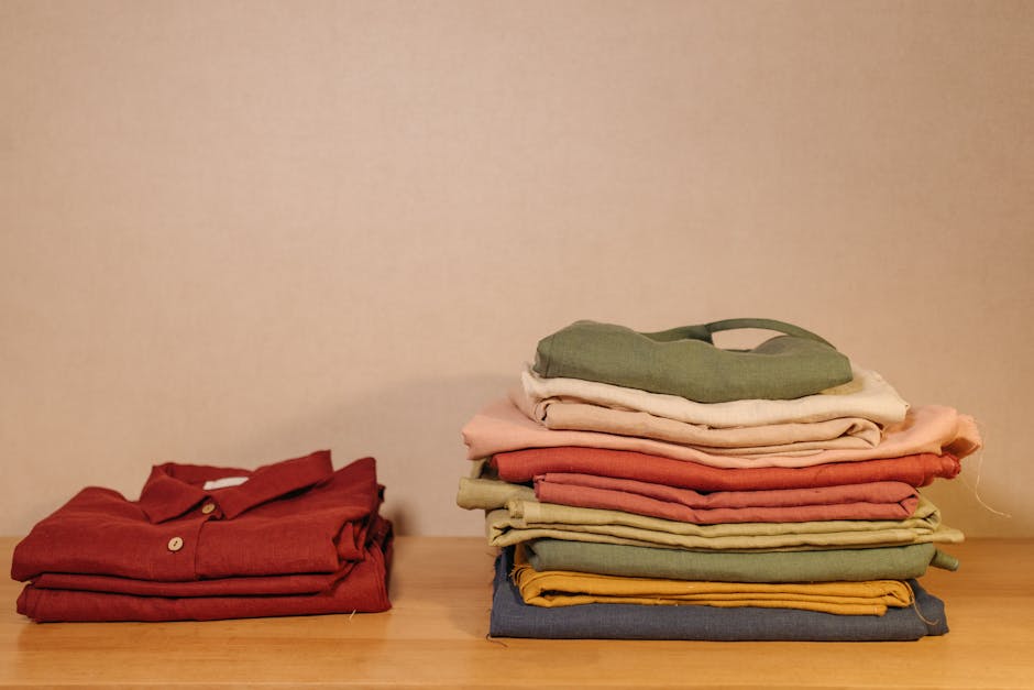 comparison table clothes fast fashion vs minimalist