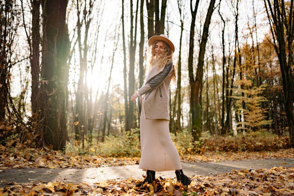 cozy autumn fashion woman