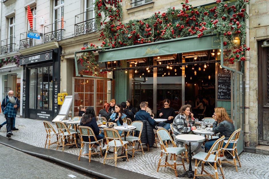 french cafe street fashion