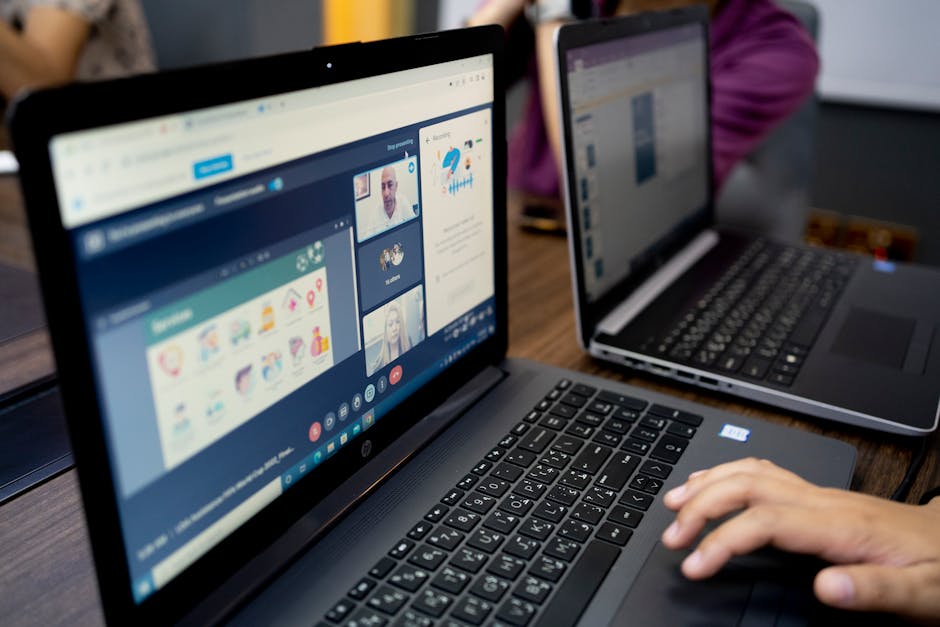 people collaborating online meeting